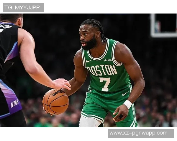 美职篮新赛季东部展望：绿军重建之路与三强争霸的激烈对决