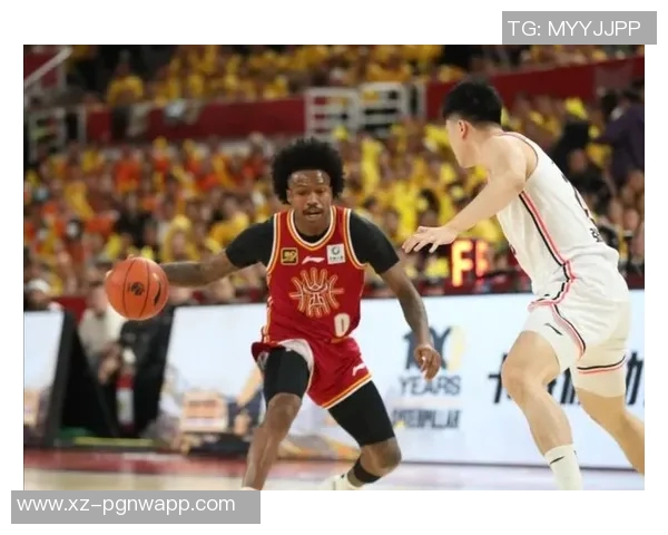 古德温表现出色12投5中贡献16分9篮板4助攻助力球队胜利