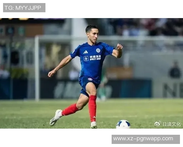 亚历斯祖告别上海海港正式加盟成都蓉城开启新征程